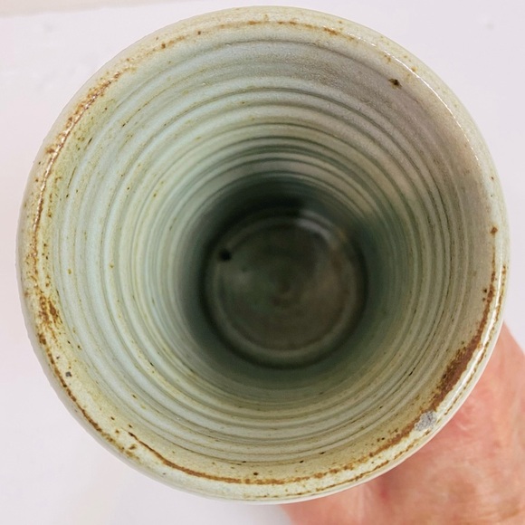 Red Rock Pottery Vase Sedona Az 7” x 3.5” - Picture 7 of 8